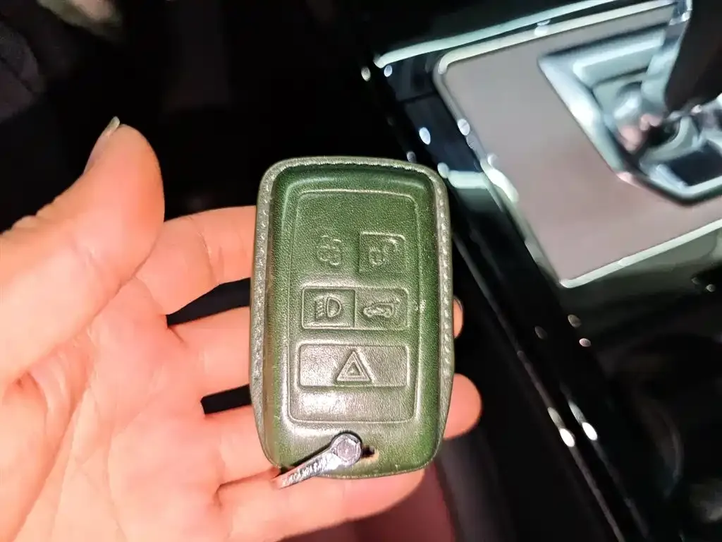 Land Rover Evoque — фото 9