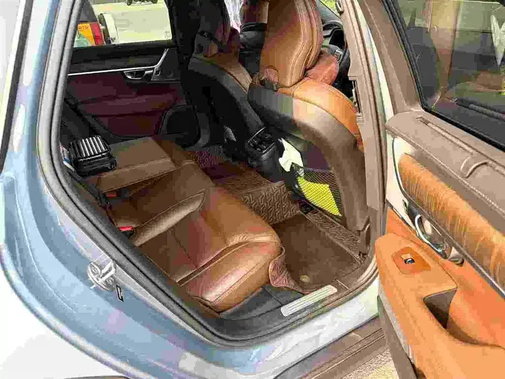 Volvo V90 2022 из CN, фото 4