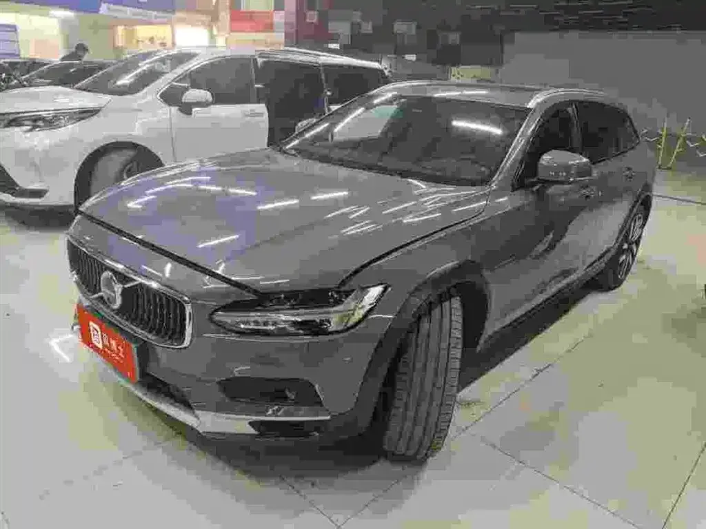Volvo V90 2022 из CN, фото 5