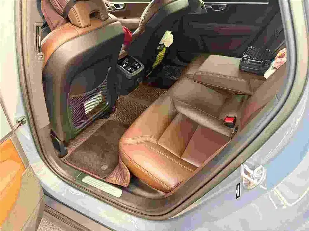 Volvo V90 2022 из CN, фото 6