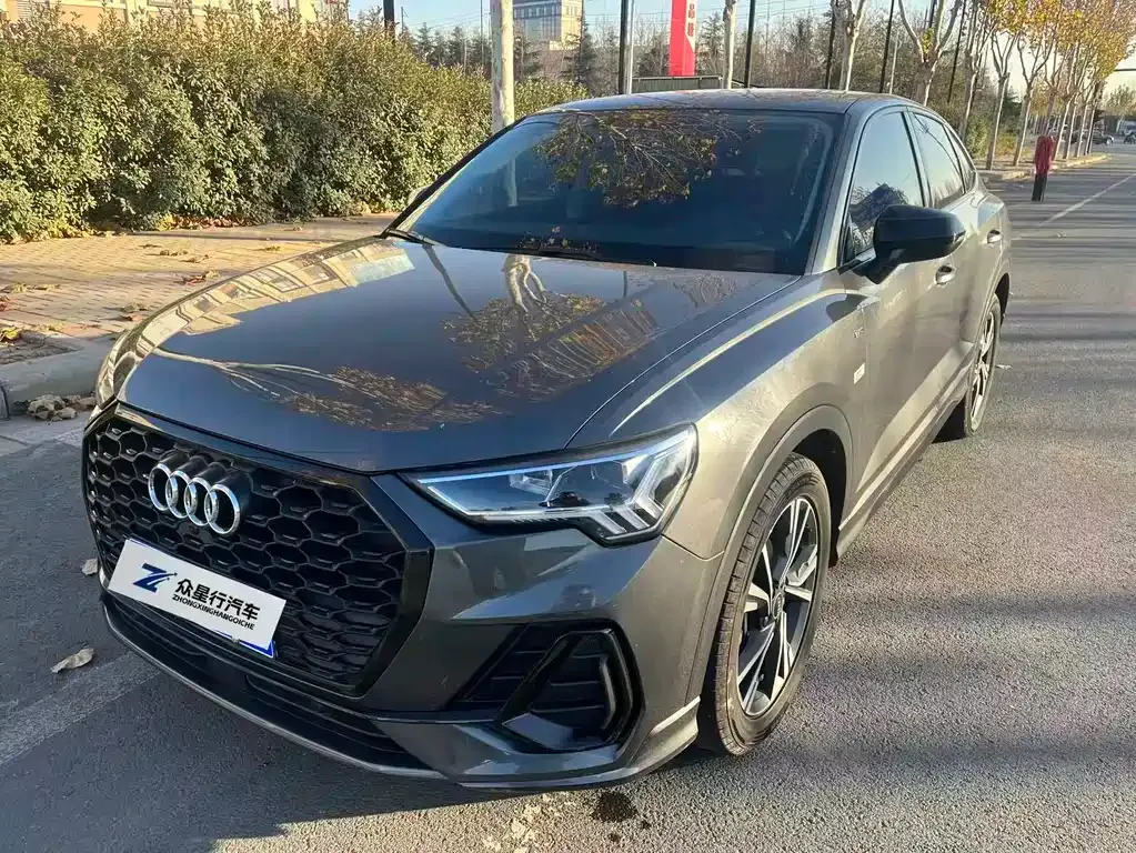 Audi Q3 Sportback — фото 1