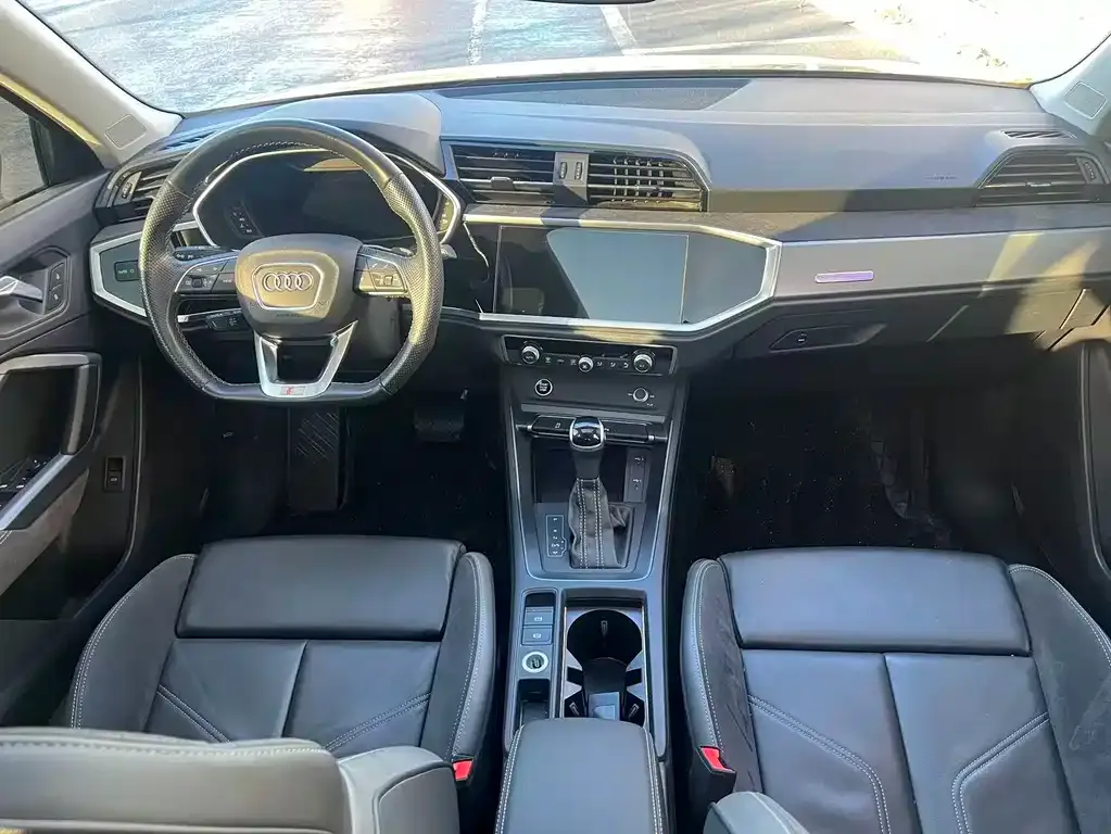 Audi Q3 Sportback — фото 4