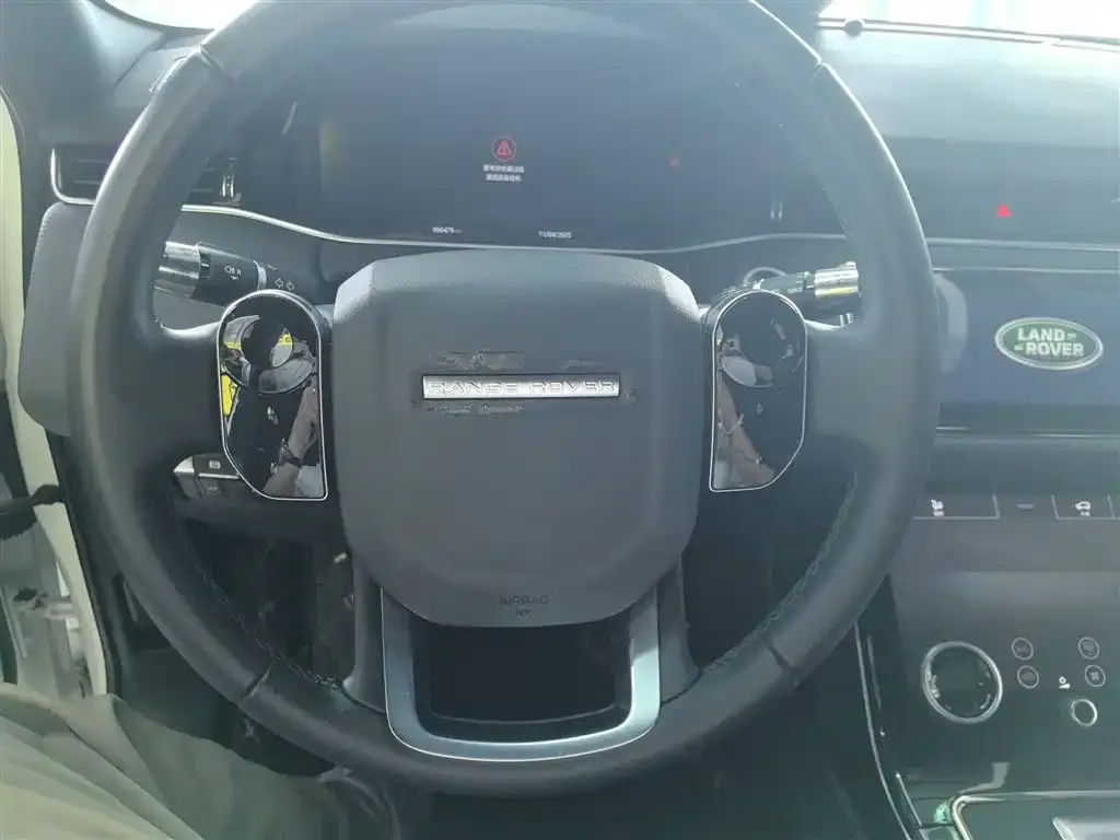 Land Rover Evoque 2021 из CN, фото 3