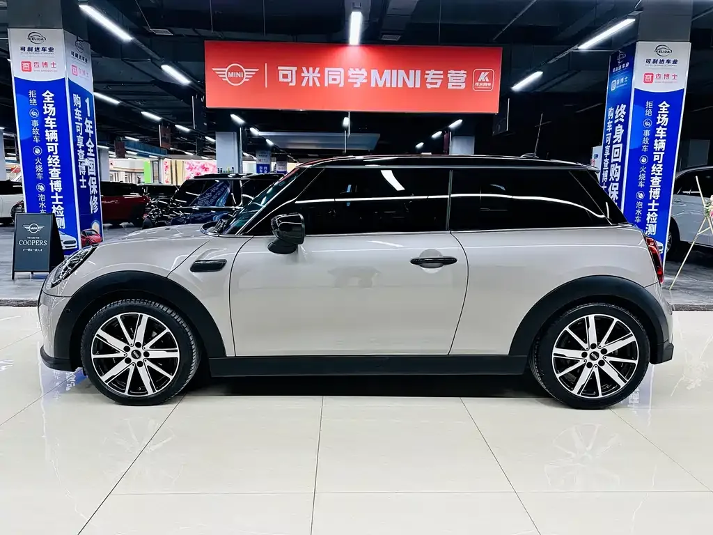 MINI Cooper (3-door) 2022 из CN, фото 2