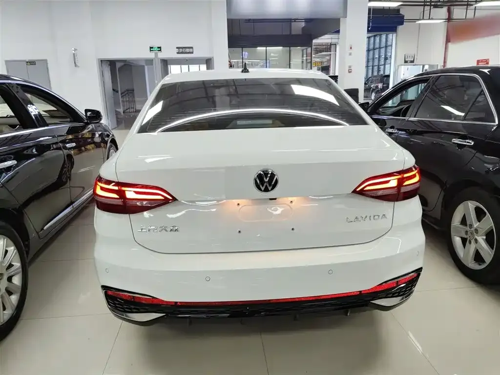 Volkswagen Lavida 2024 из CN, фото 6