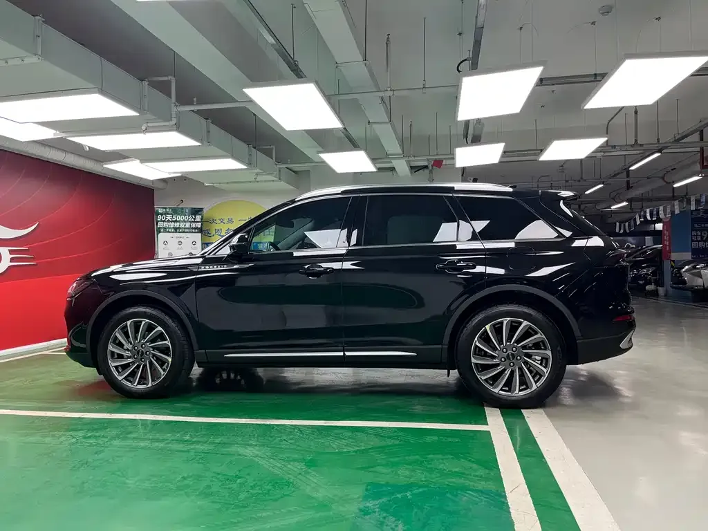 Lincoln Corsair 2023 из CN, фото 4