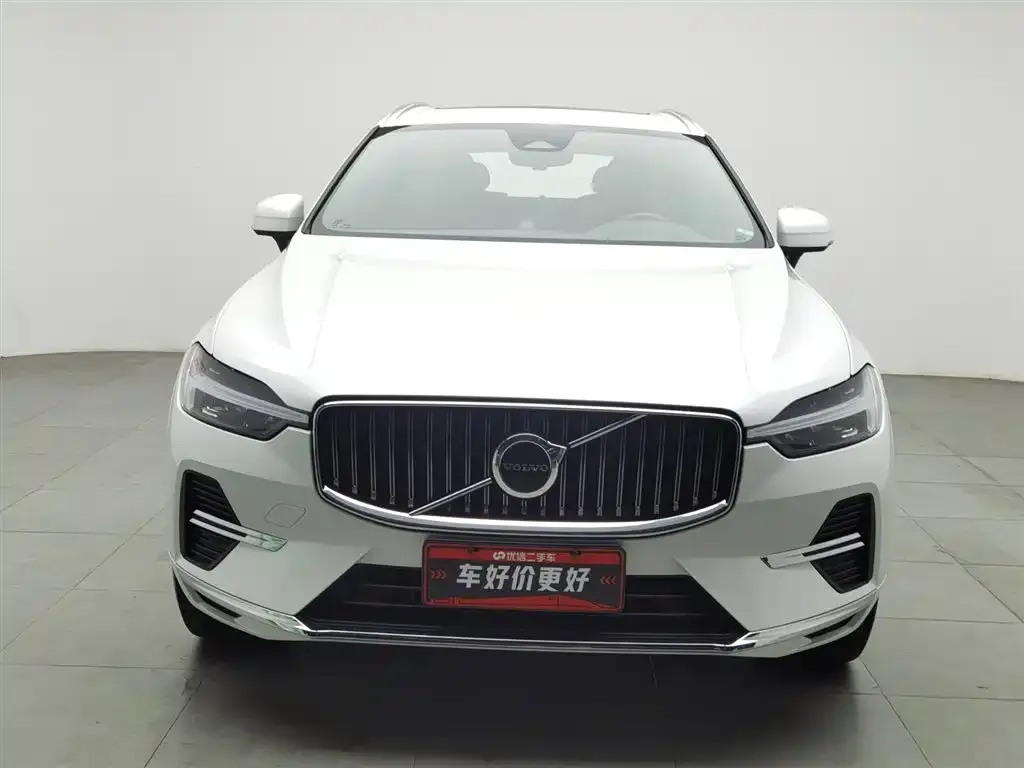 Volvo XC60 2023 из CN, фото 3
