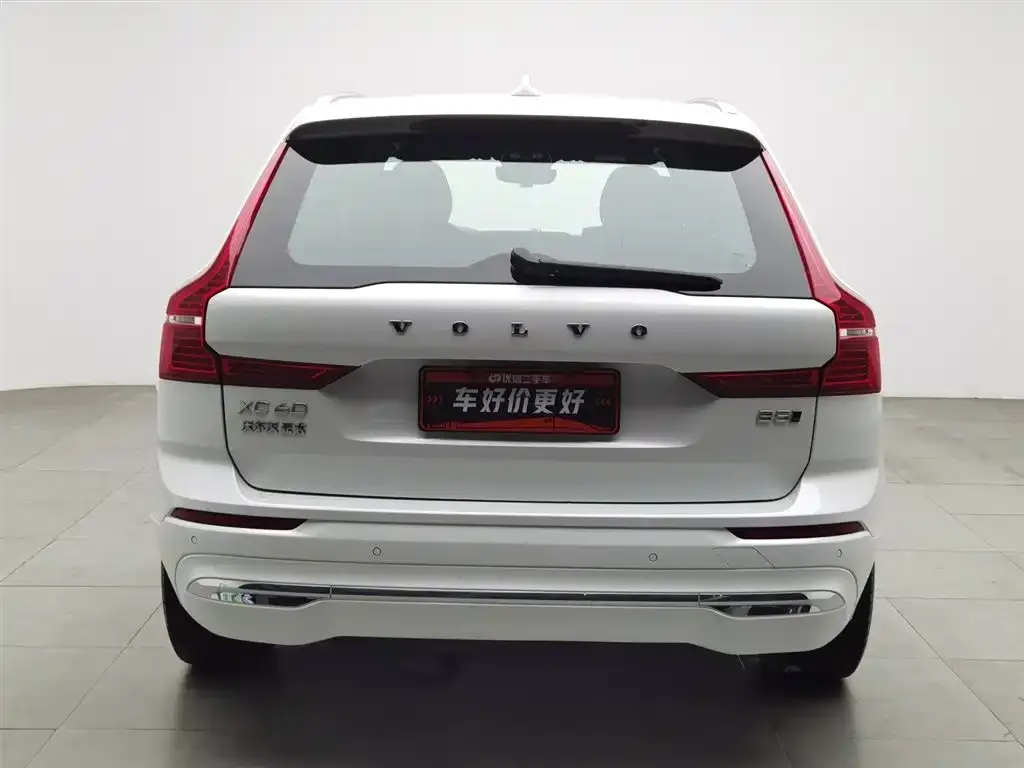 Volvo XC60 2023 из CN, фото 4