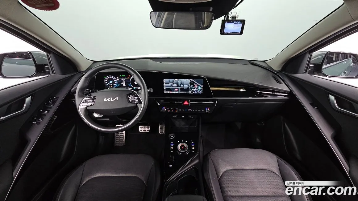 Kia Niro — фото 7