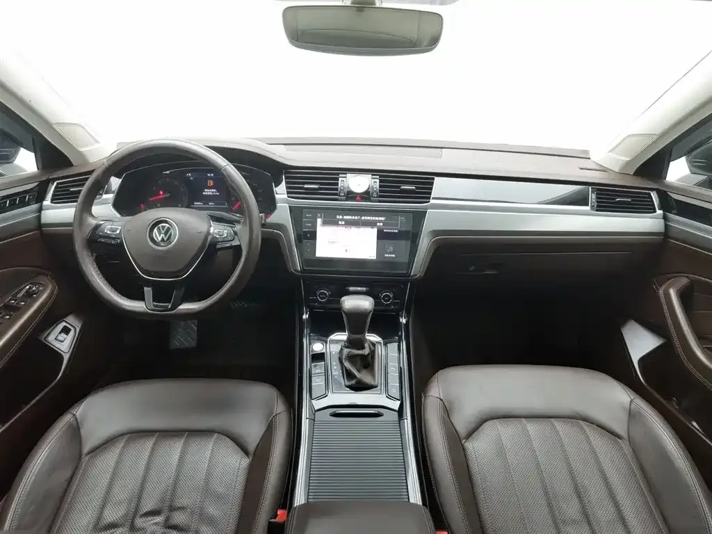 Volkswagen Phideon 2021 из CN, фото 5