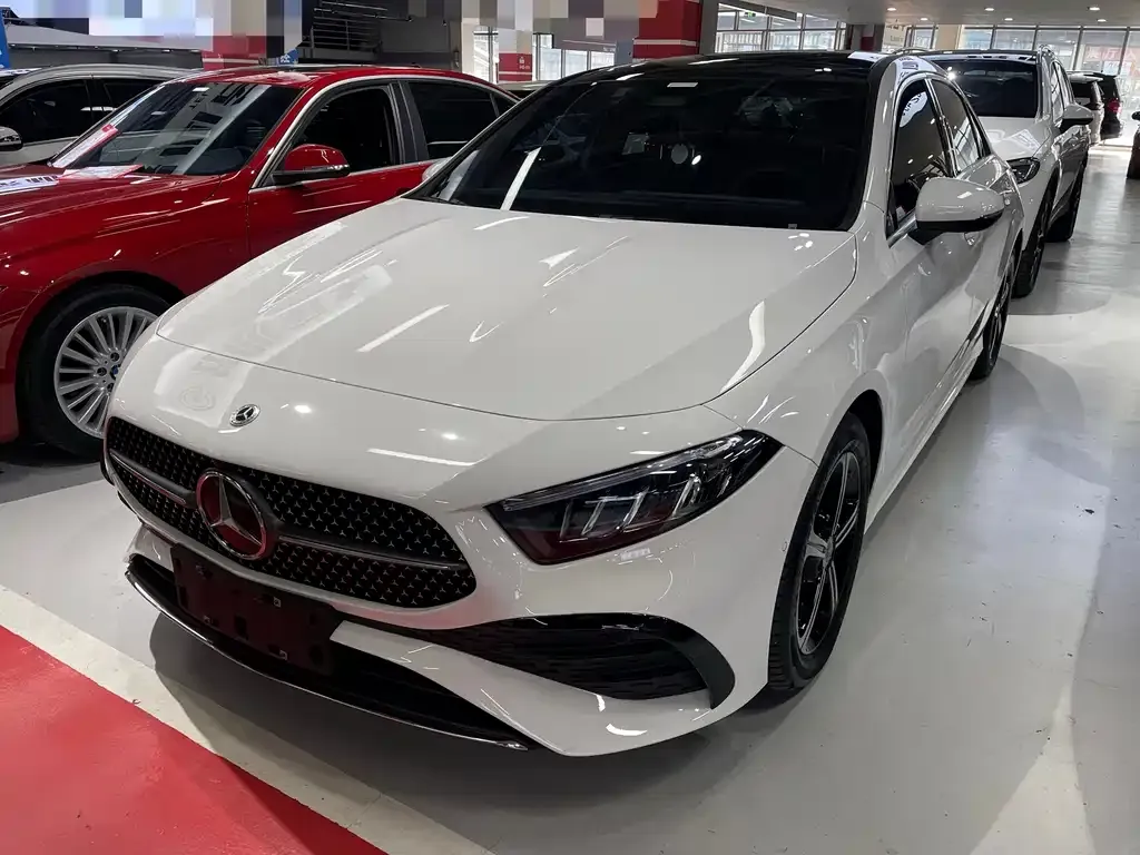 Mercedes-Benz A-Class — фото 1