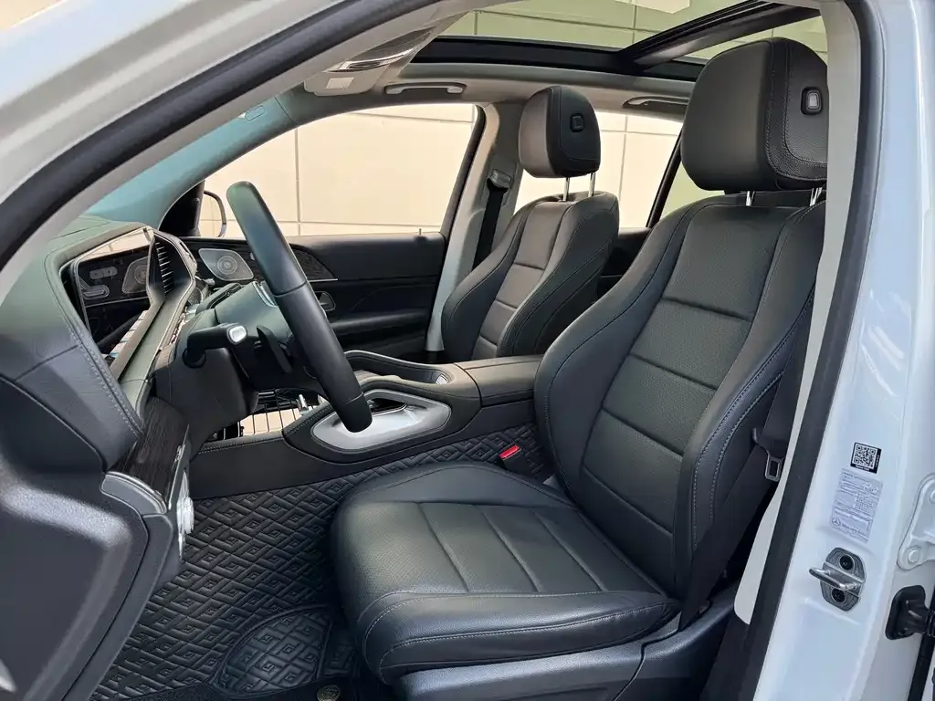 Mercedes-Benz GLE — фото 10