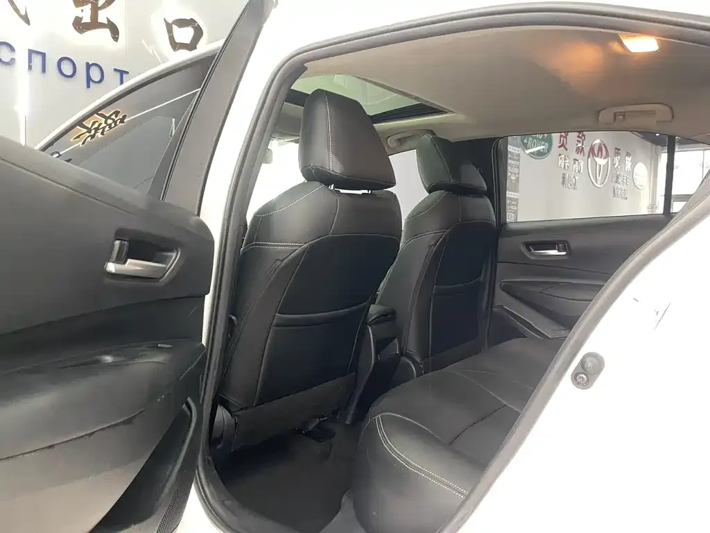 Toyota Corolla 2023 из CN, фото 5