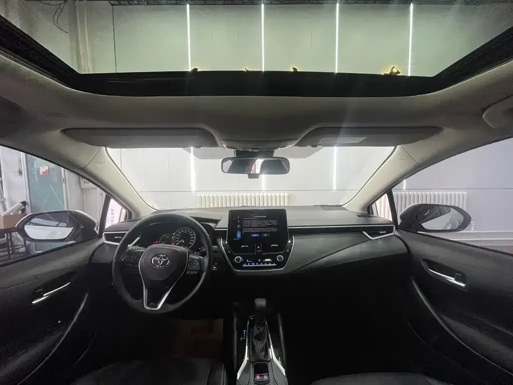 Toyota Corolla 2023 из CN, фото 6