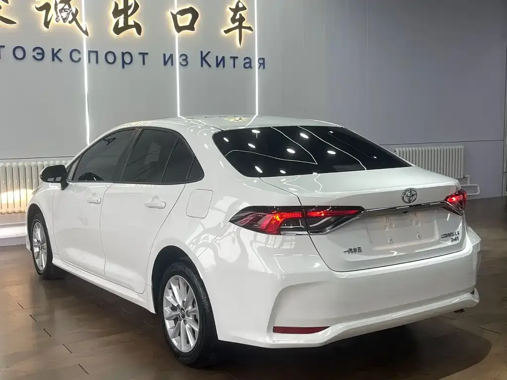 Toyota Corolla 2023 из CN, фото 7