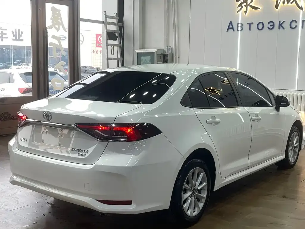 Toyota Corolla 2023 из CN, фото 9