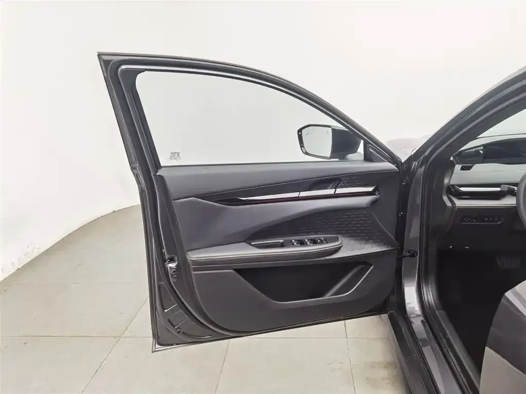 Changan UNI-V 2024 из CN, фото 8
