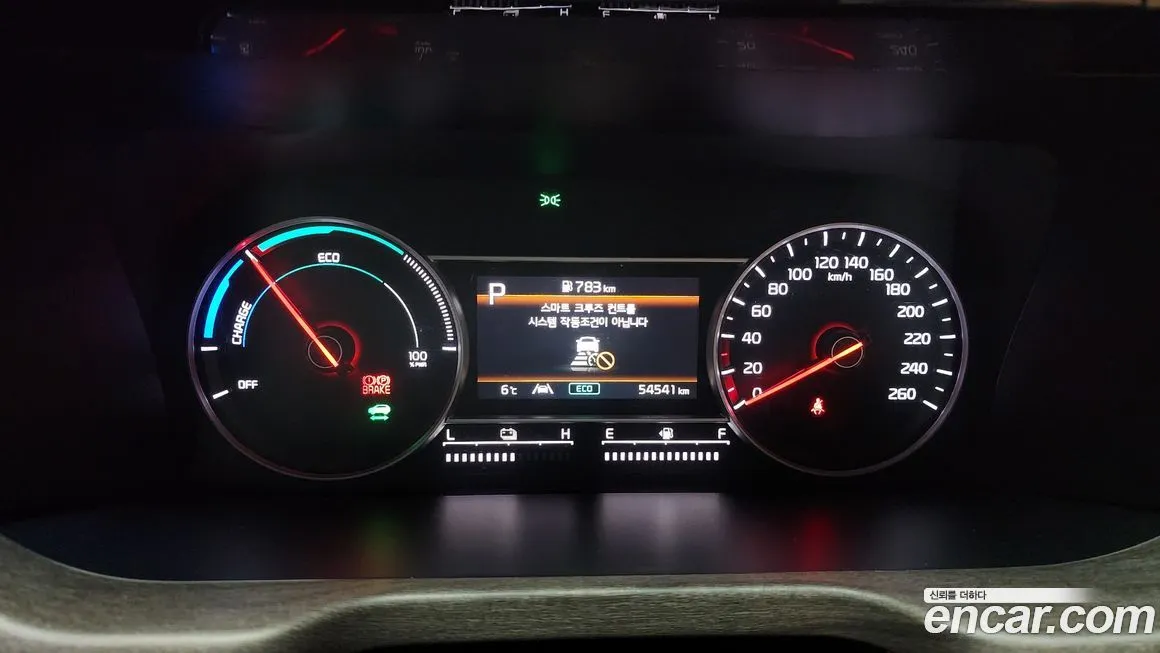 Kia Sorento — фото 8