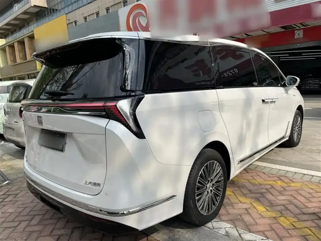 Buick GL8 Hybrid 2024 из CN, фото 3
