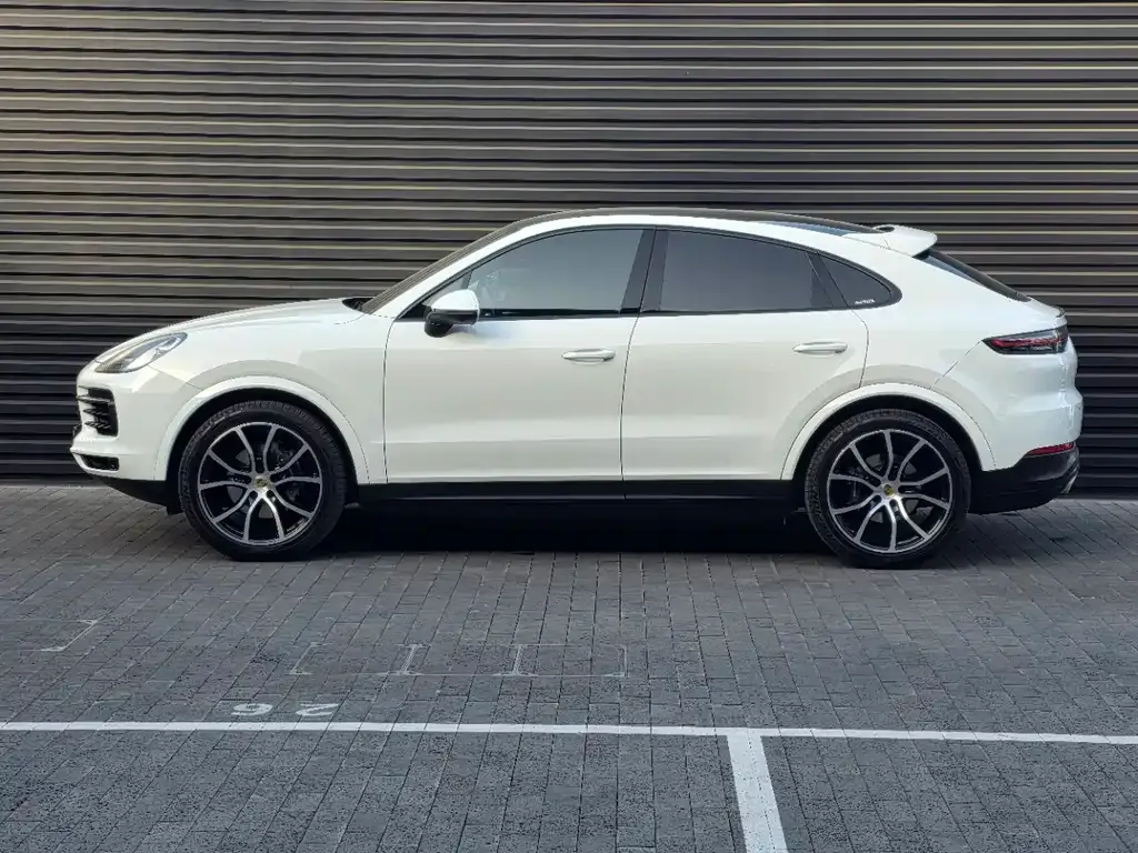 Porsche Cayenne — фото 3