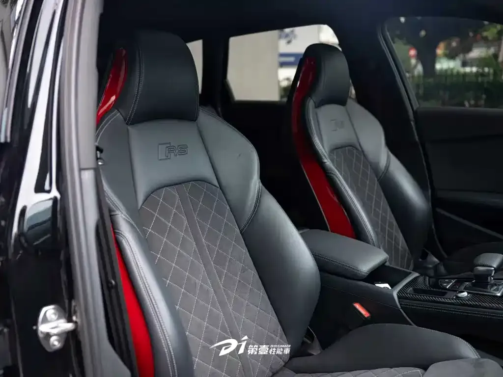 Audi RS 4 2021 из CN, фото 8