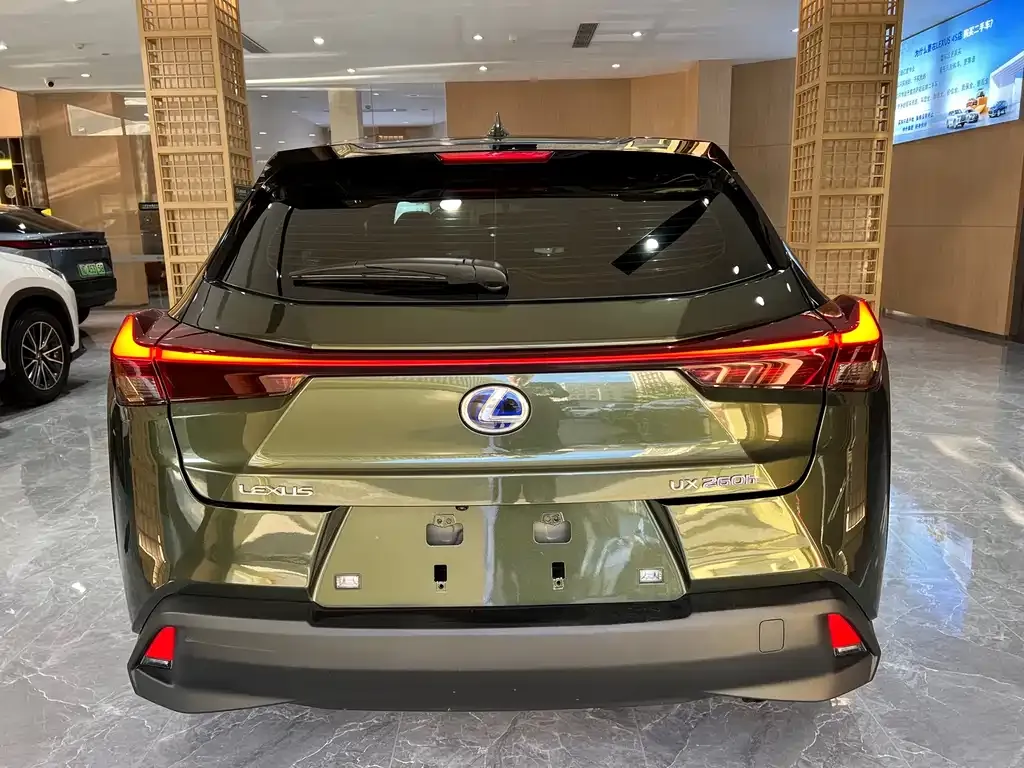 Lexus UX — фото 5