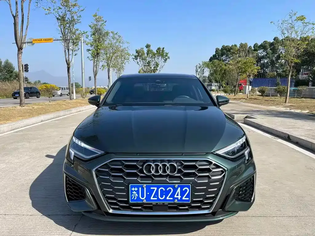 Audi A3 2022 из CN, фото 2