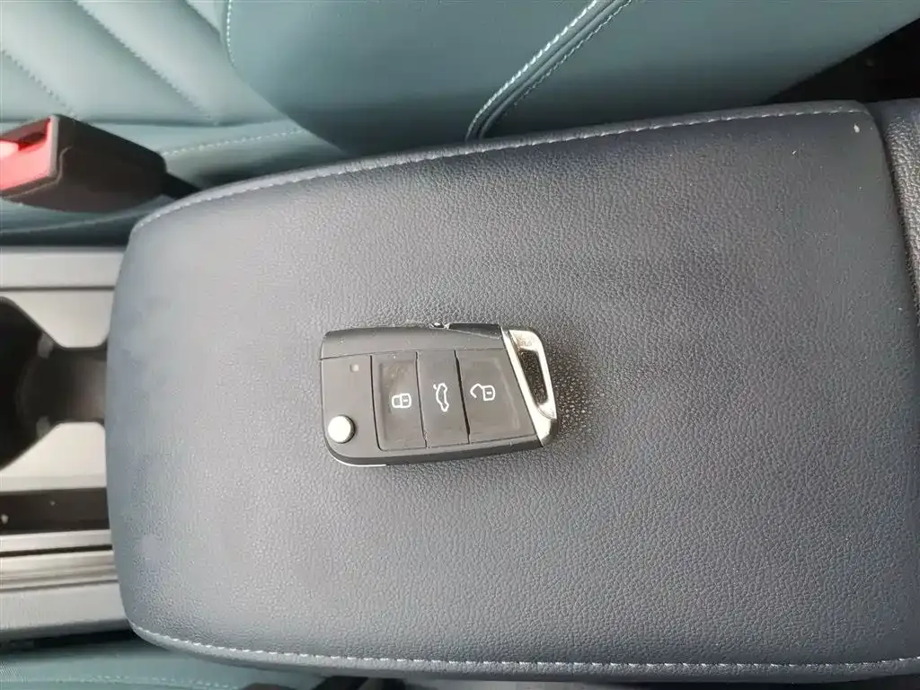 Volkswagen Tharu 2024 из CN, фото 9