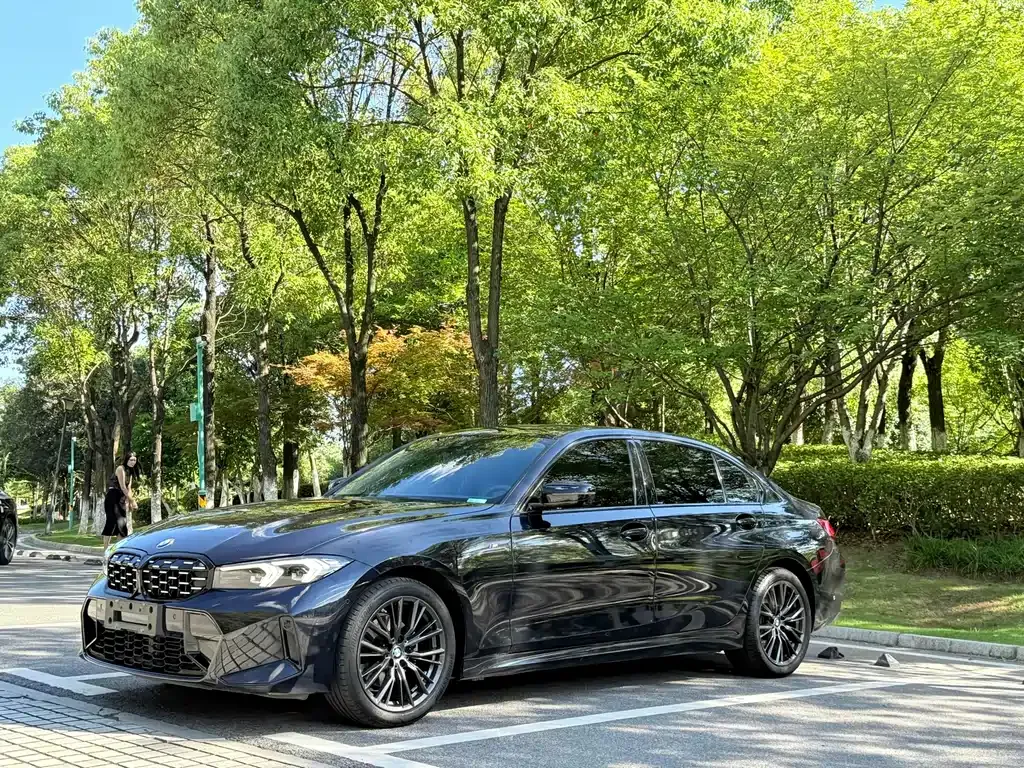 BMW 3 Series — фото 1