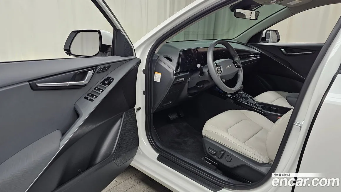 Kia Niro — фото 10