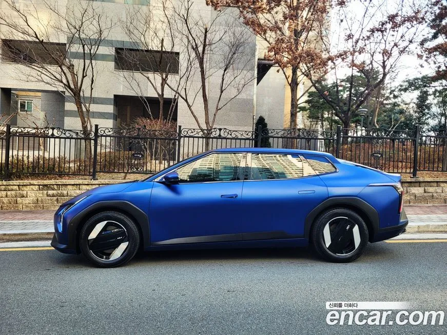 Kia EV4 2025 из KR, фото 2