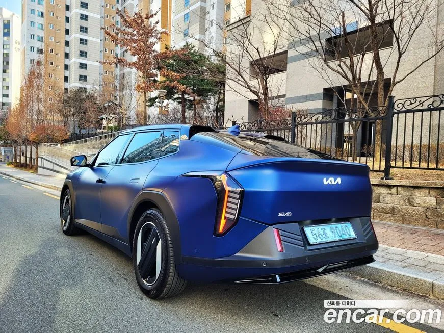 Kia EV4 2025 из KR, фото 3