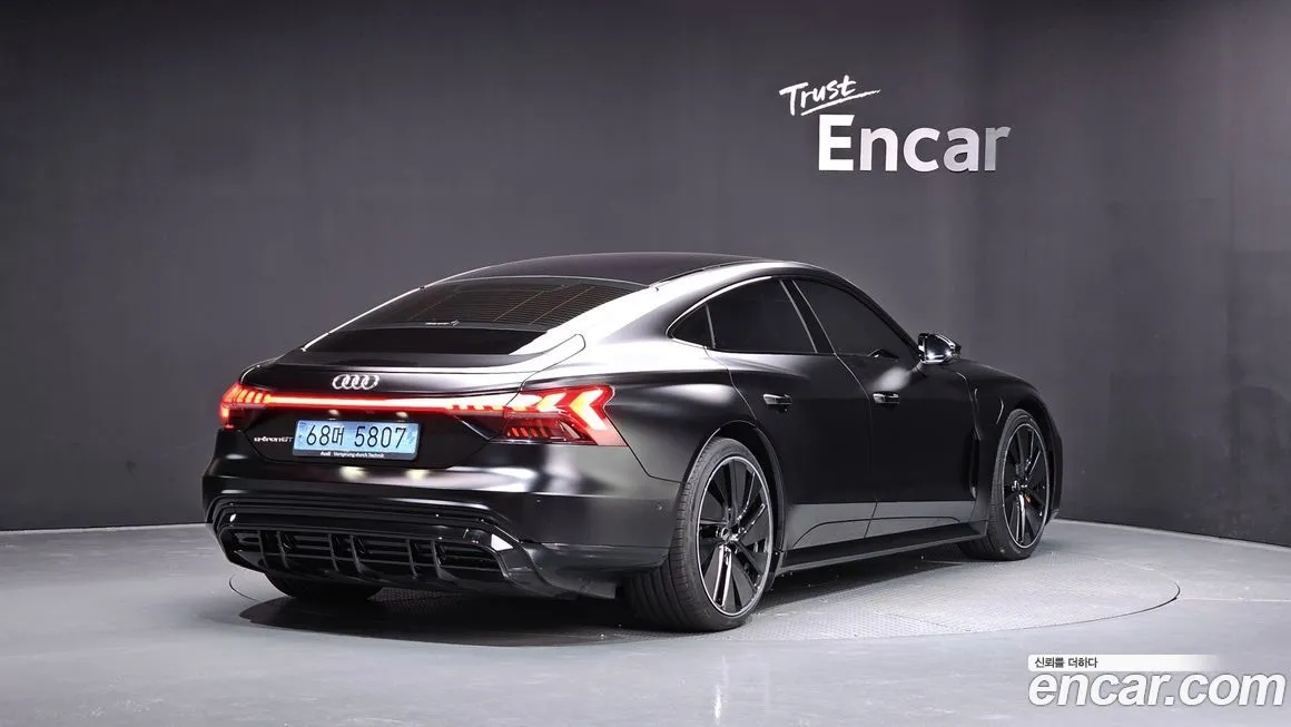 Audi e-tron GT 2022 из KR, фото 2
