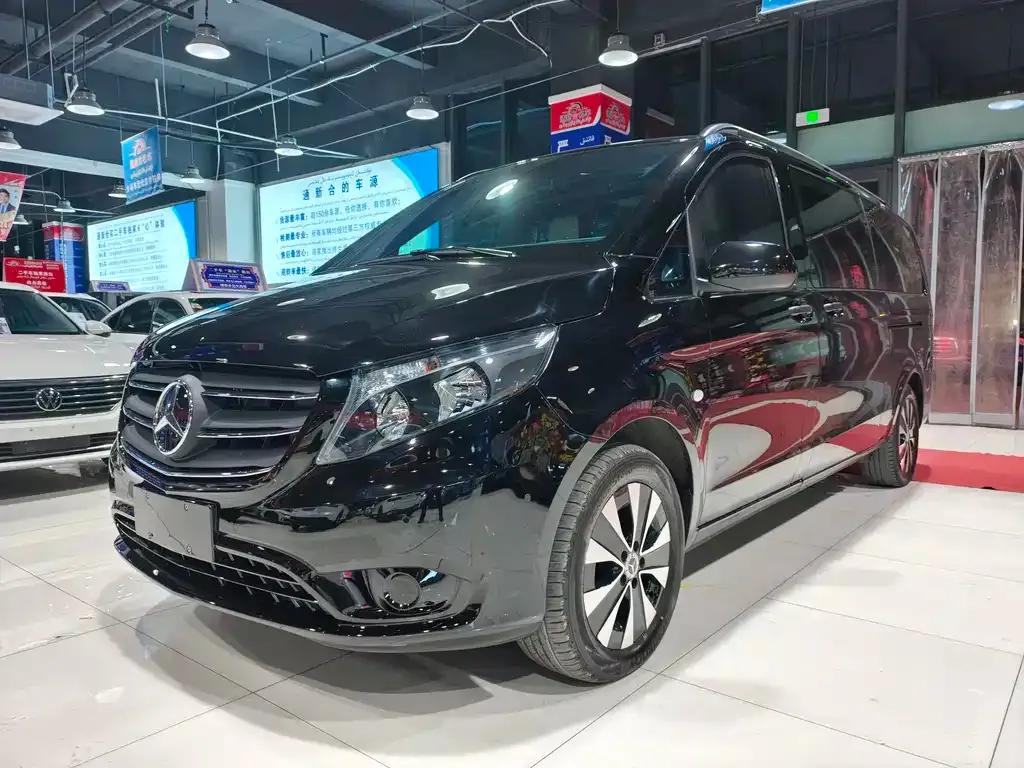 Mercedes-Benz Vito — фото 1