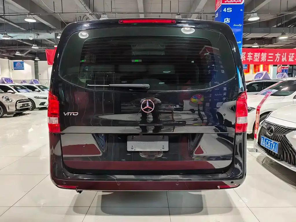 Mercedes-Benz Vito — фото 8