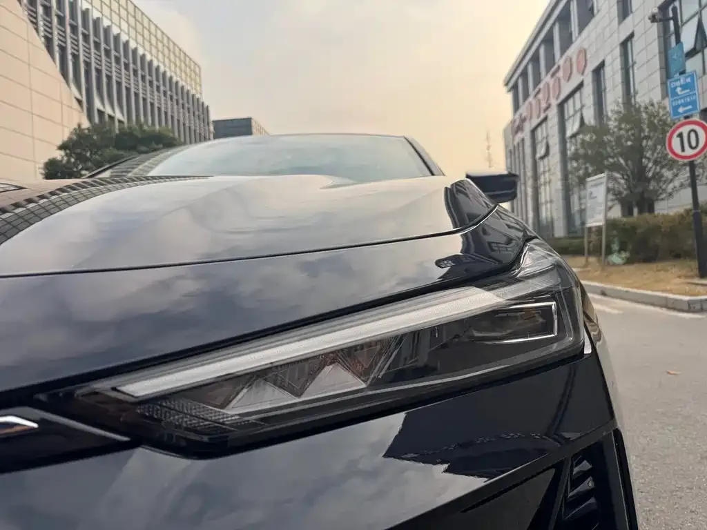 Changan UNI-V 2024 из CN, фото 2