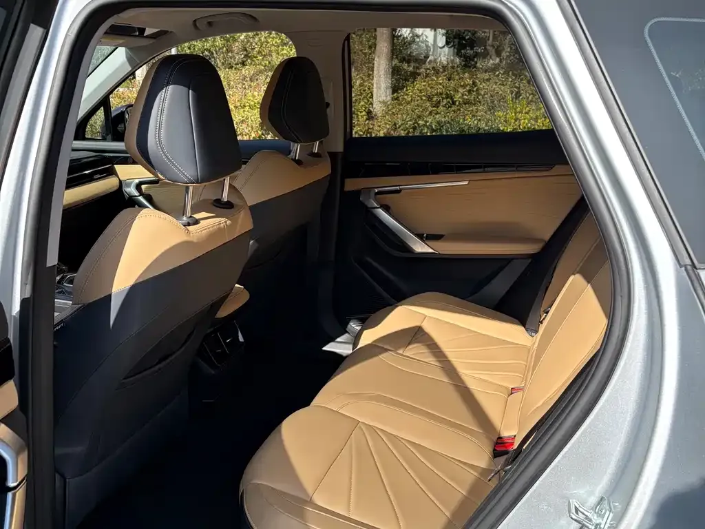 Geely Boyue L 2023 из CN, фото 8