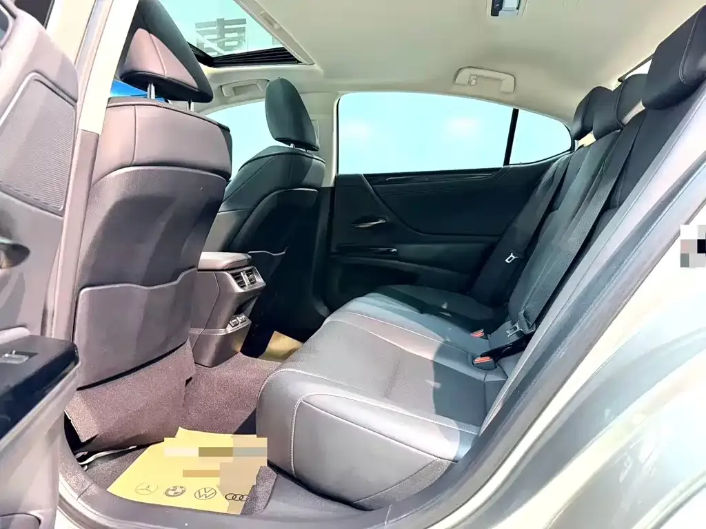 Lexus ES 2021 из CN, фото 6