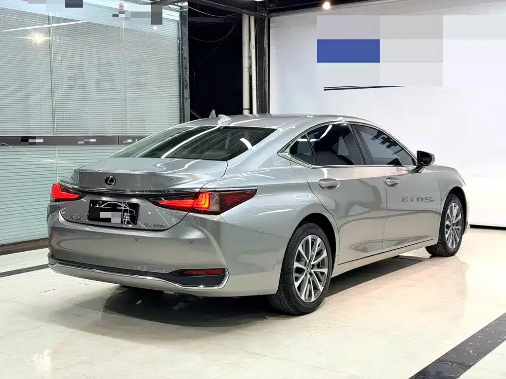 Lexus ES 2021 из CN, фото 7