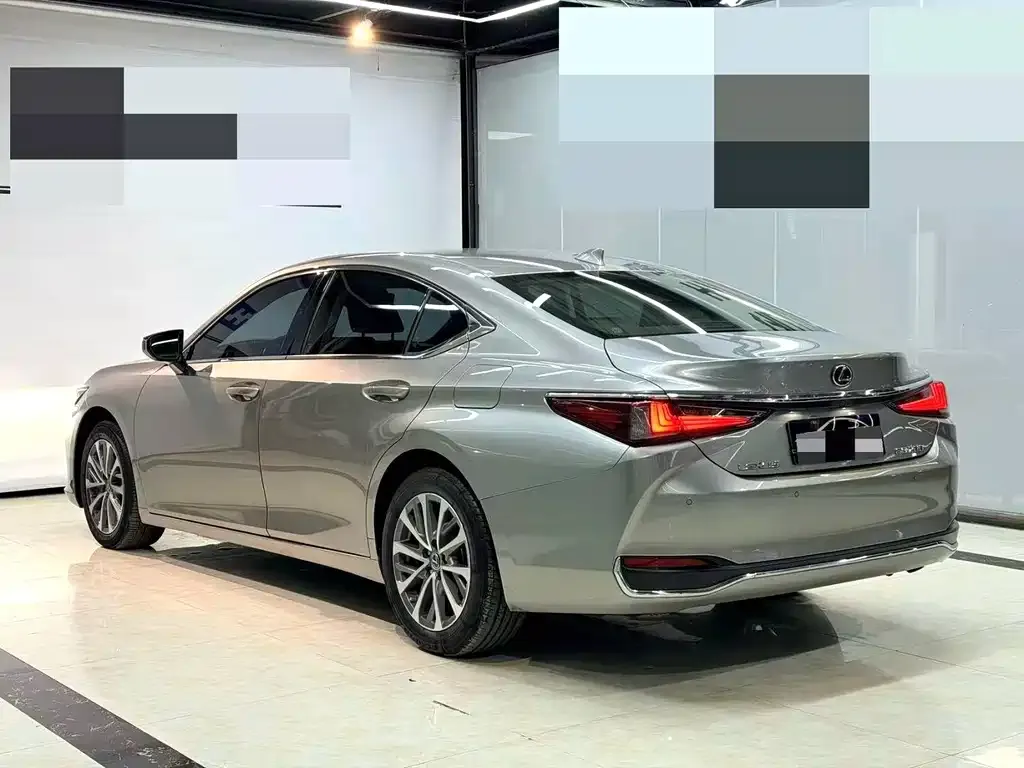 Lexus ES 2021 из CN, фото 9