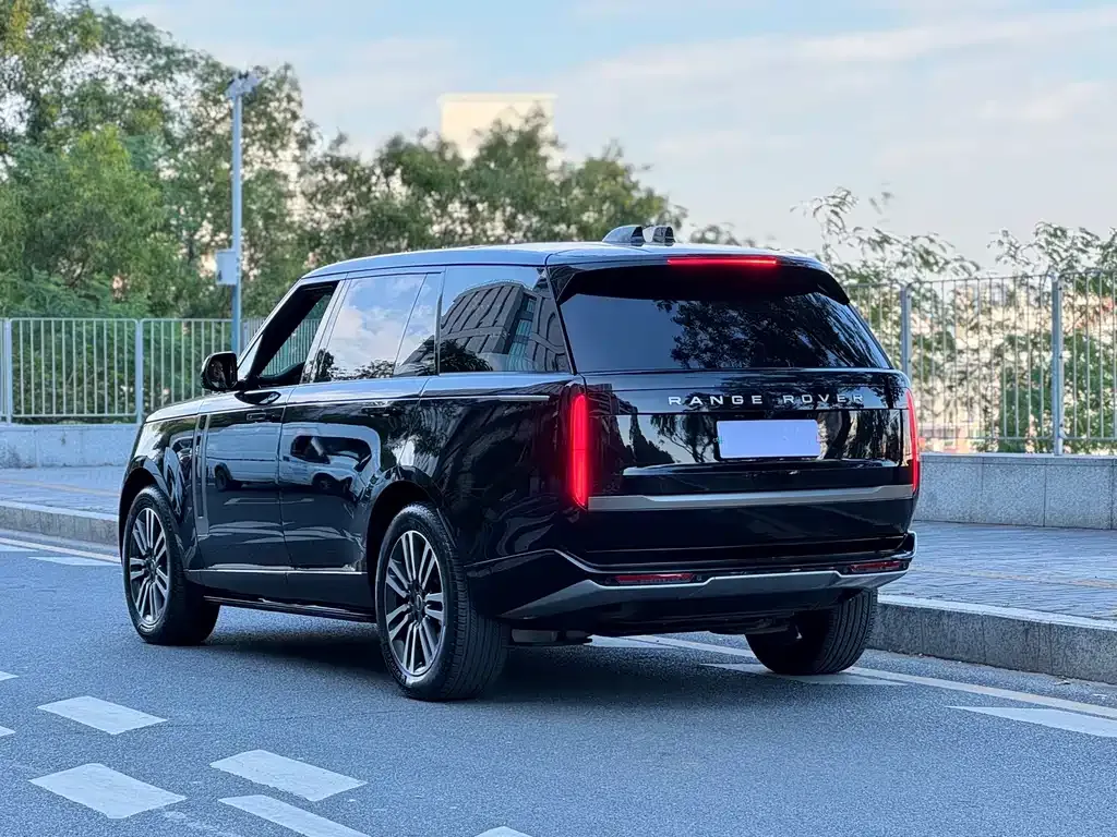 Land Rover Range Rover 2024 из CN, фото 4