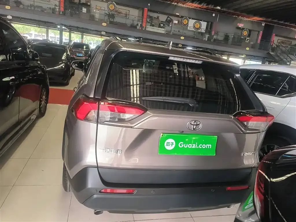 Toyota RAV4 2024 из CN, фото 6