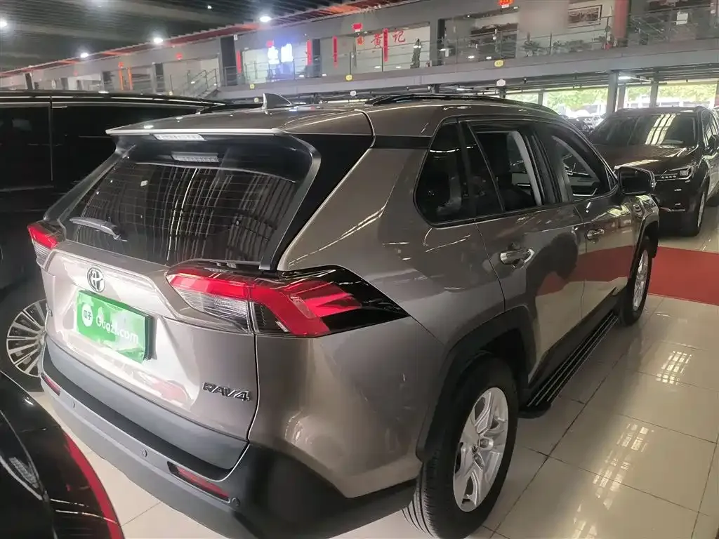 Toyota RAV4 2024 из CN, фото 7
