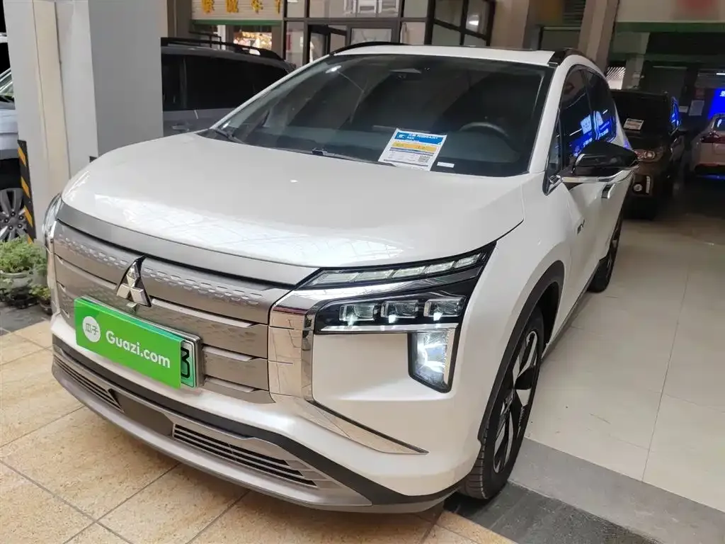 Mitsubishi AIRTREK
