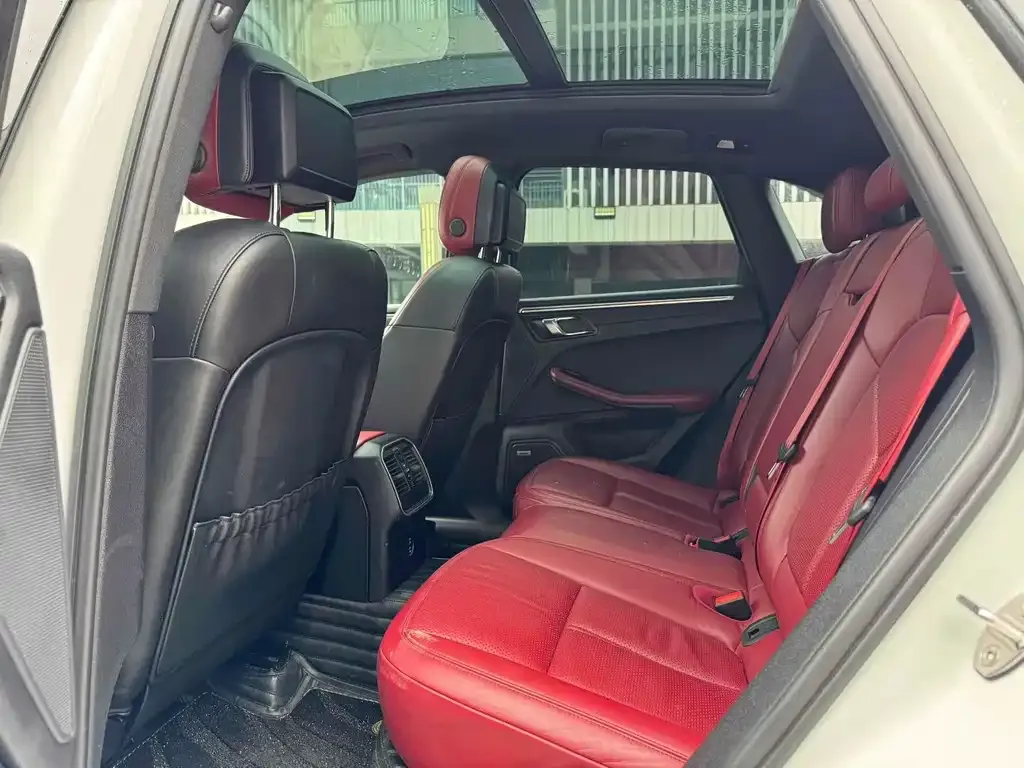 Porsche Macan 2021 из CN, фото 5