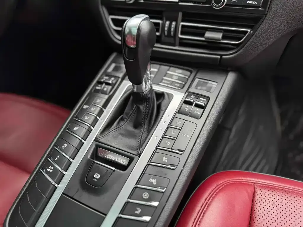 Porsche Macan 2021 из CN, фото 6