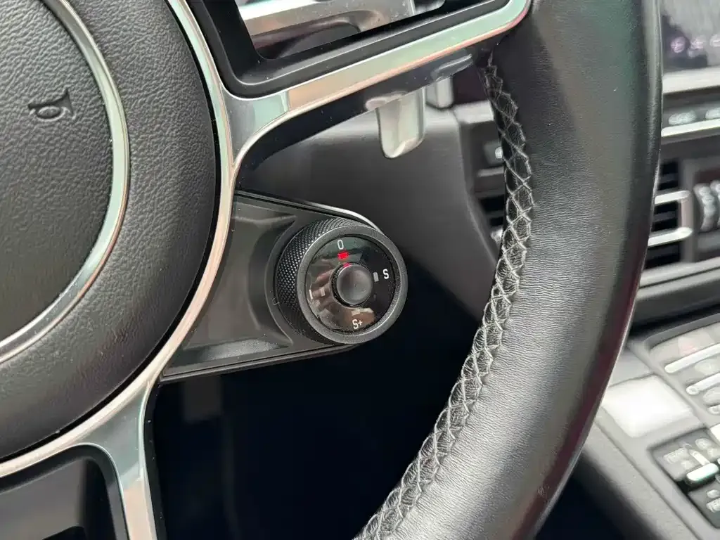 Porsche Macan 2021 из CN, фото 7