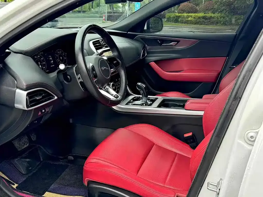 Jaguar XEL 2023 из CN, фото 9