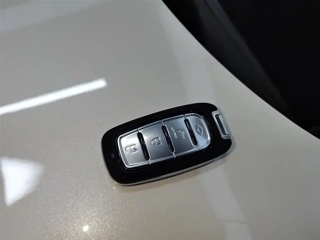 Nissan Sylphy 2023 из CN, фото 9