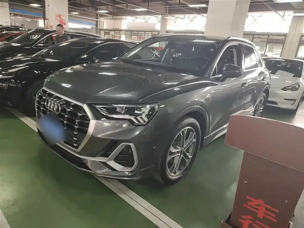 Audi Q3 2021 из CN, фото 1